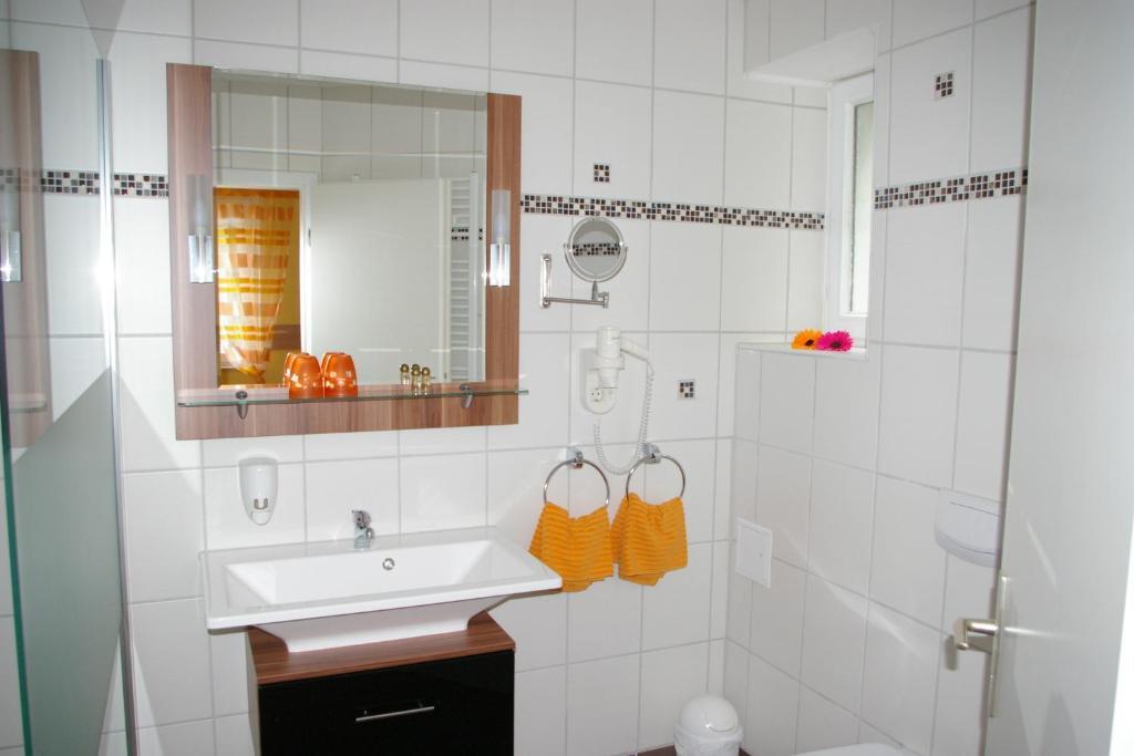 Hotel Heissinger Бад Бернек им Фихтелгебирге Стая снимка
