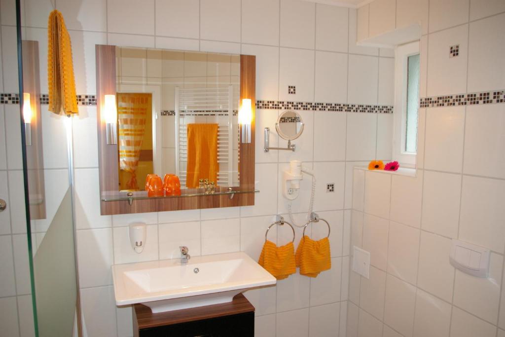 Hotel Heissinger Бад Бернек им Фихтелгебирге Екстериор снимка